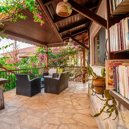 Appart hôtel Yoga House *