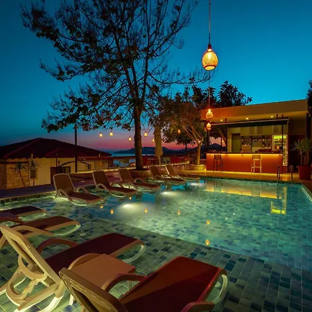 Yoga House Aparthotel *